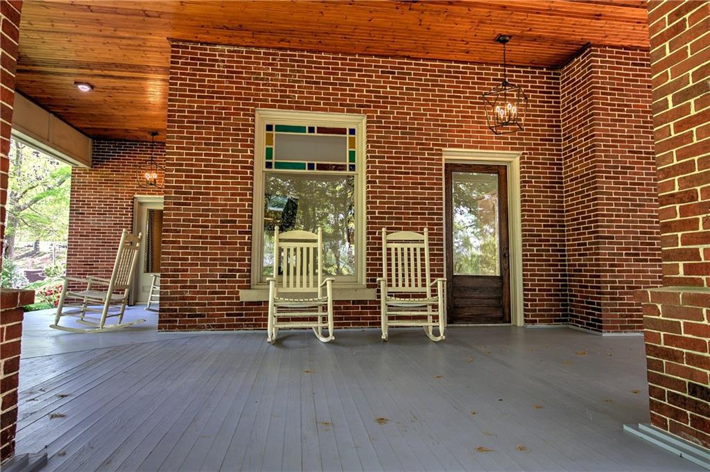 421 Boulevard Heights Calhoun, GA 30701 - Photo 5 of 96