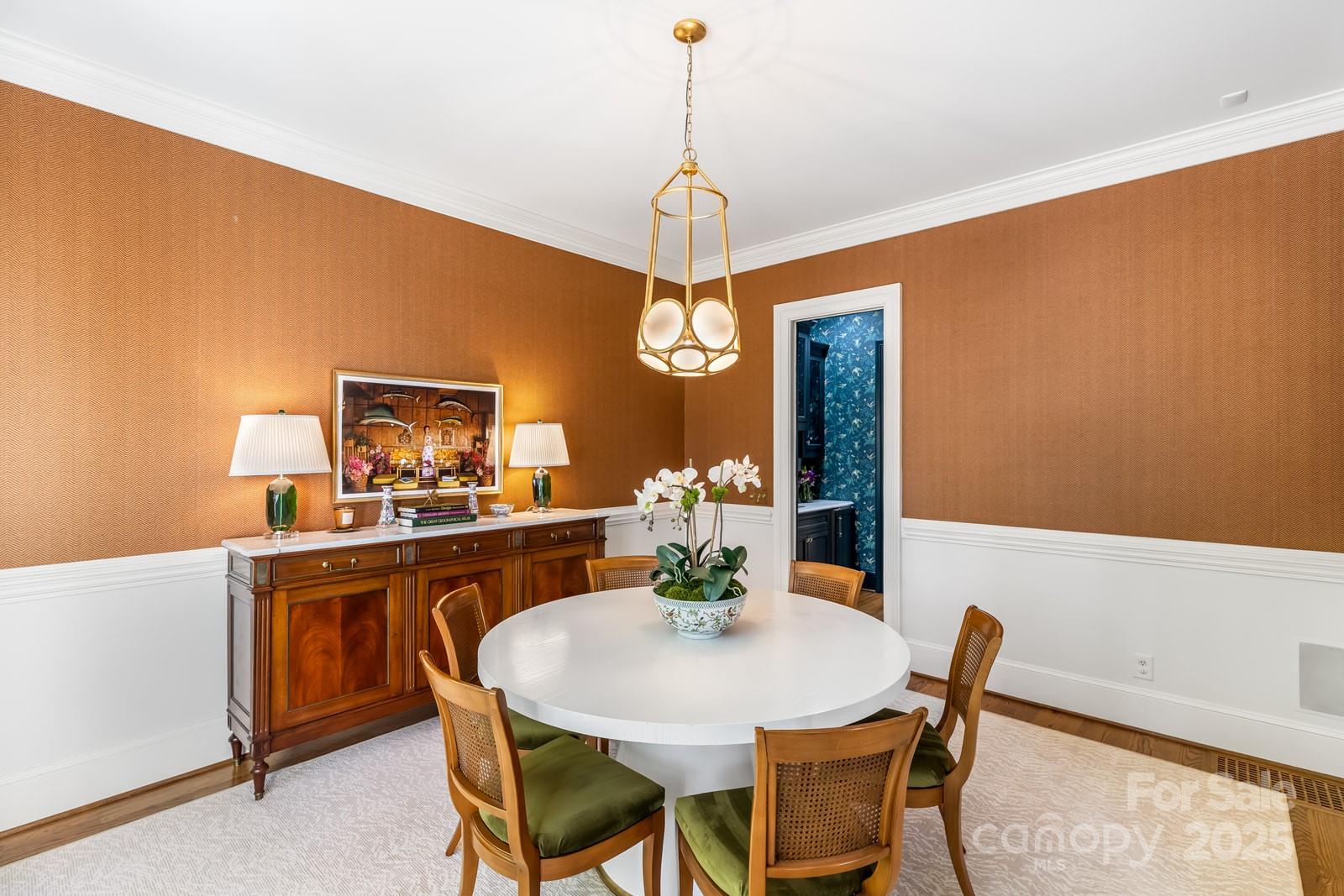 2149 Colony Road Charlotte, NC 28209 - Photo 4 of 48 Gallery Image 4