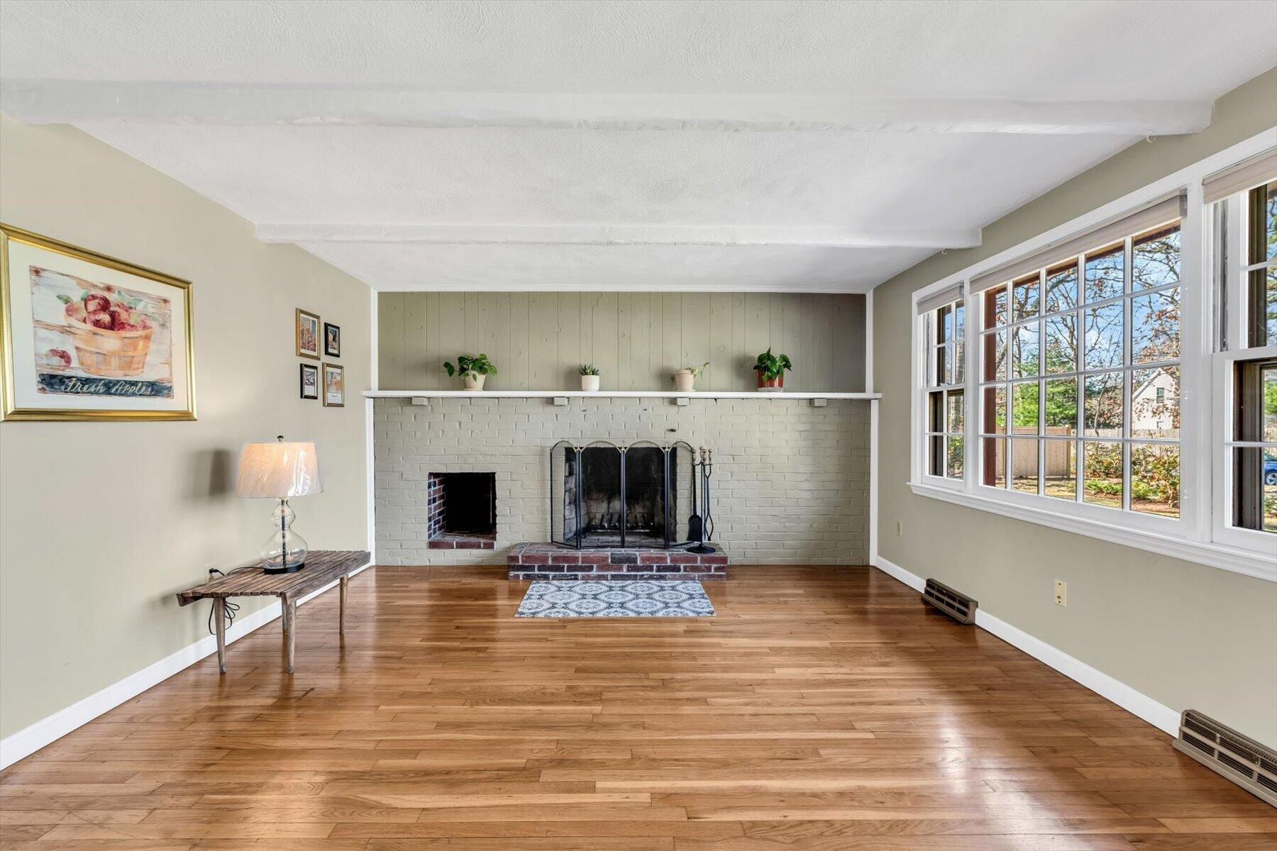 26 Rainbow Lane Mashpee, MA 02649 - Photo 4 of 44 01-IMGP6976