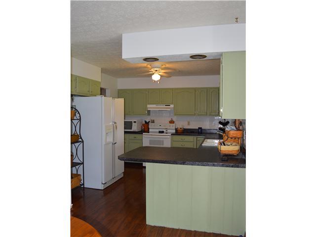 1910 Blue Jay Road Heath, OH 43056 - Photo 4 of 22 Gallery Image 4