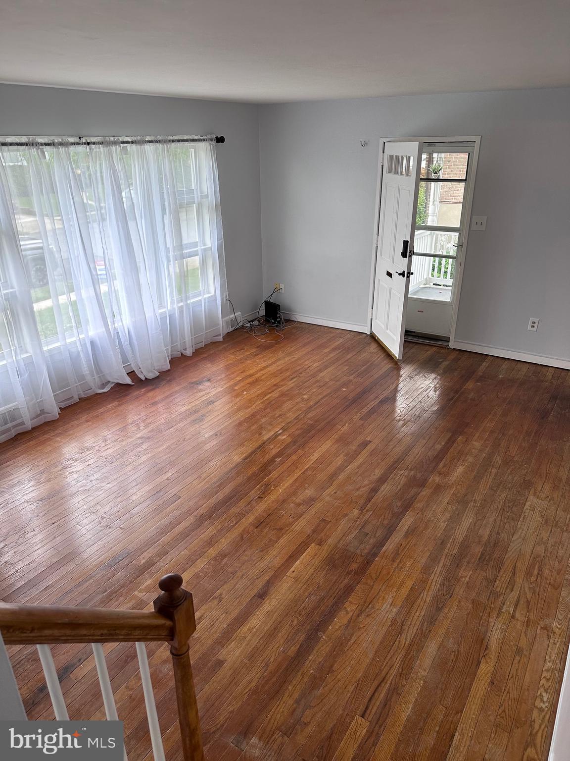 109 Eric Avenue Reading, PA 19607 - Photo 22 of 41 Living room