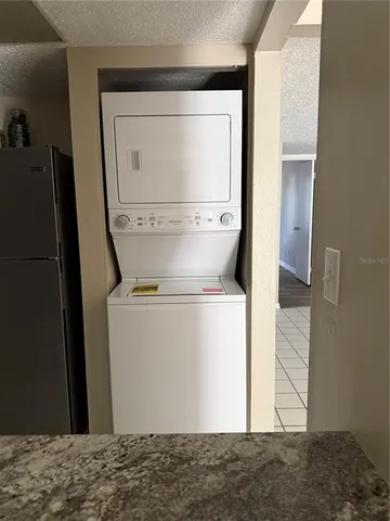 a view of utility room