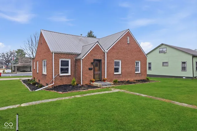 $165,000 | 302 North Jefferson Street, Rockville, IN 47872