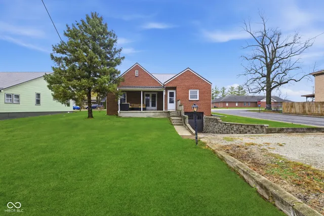 $165,000 | 302 North Jefferson Street, Rockville, IN 47872