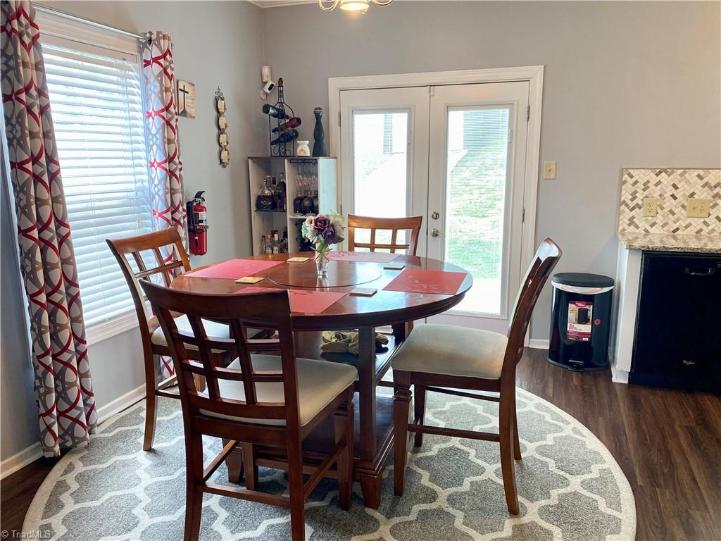 2518 Renard Road Greensboro, NC 27406 - Photo 12 of 27