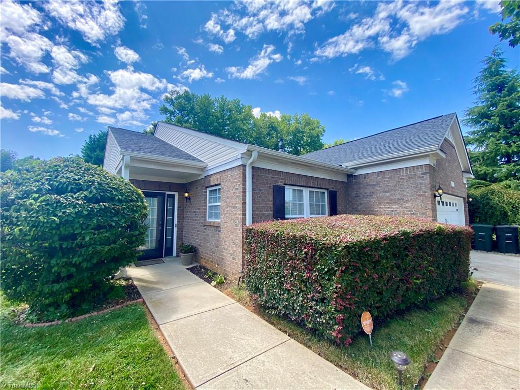 2518 Renard Road Greensboro, NC 27406 - Photo 2 of 27