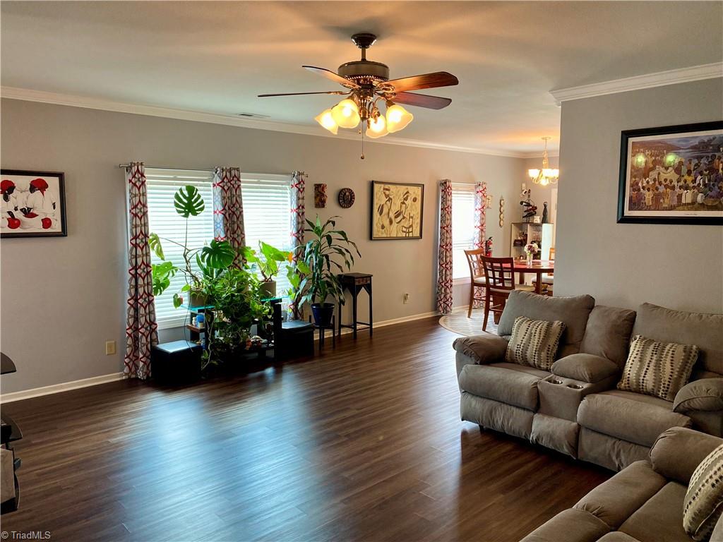 2518 Renard Road Greensboro, NC 27406 - Photo 8 of 27