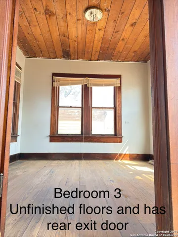 $100,000 | 505 East Rio Grande Street, Pearsall, TX 78061