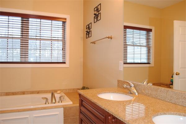 153 Salem End Road Framingham, MA 01702 - Photo 9 of 12 Gallery Image 9