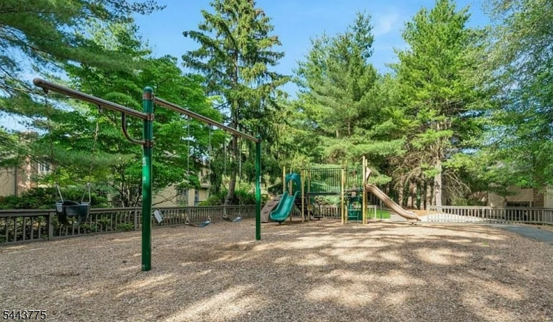 122 Macleish Court Mahwah, NJ 07430 - Photo 28 of 28