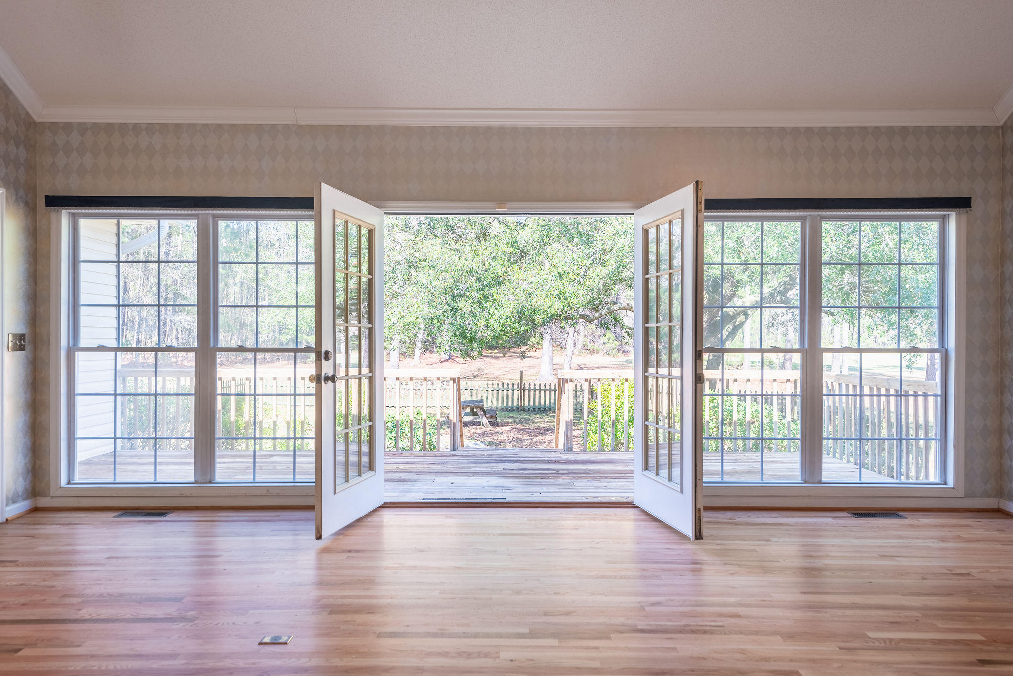 660 West Butternut Road Summerville, SC 29483 - Photo 15 of 60 660WestButternutRoad-KeenEyeMarketing-40