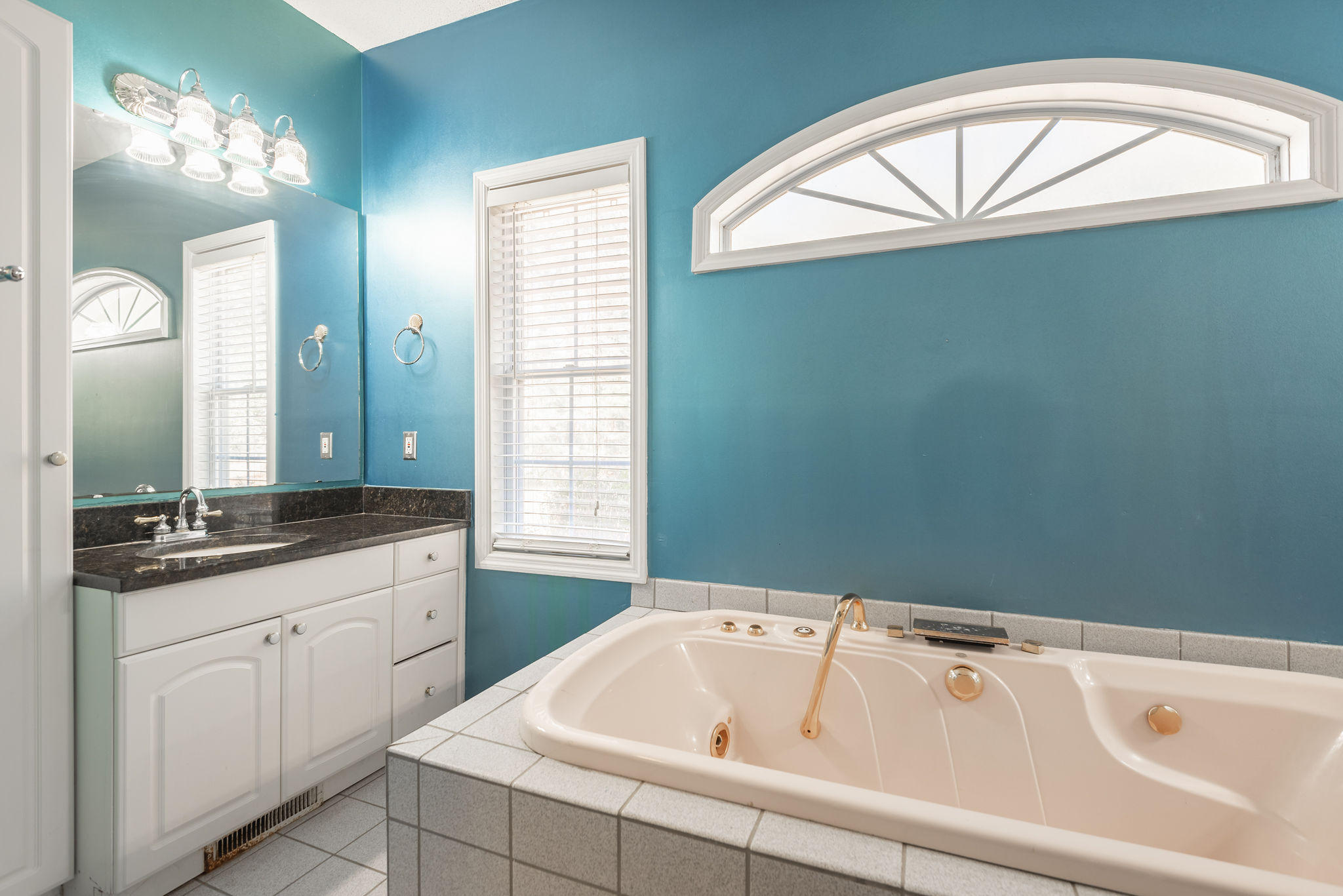 660 West Butternut Road Summerville, SC 29483 - Photo 24 of 60 660WestButternutRoad-KeenEyeMarketing-25