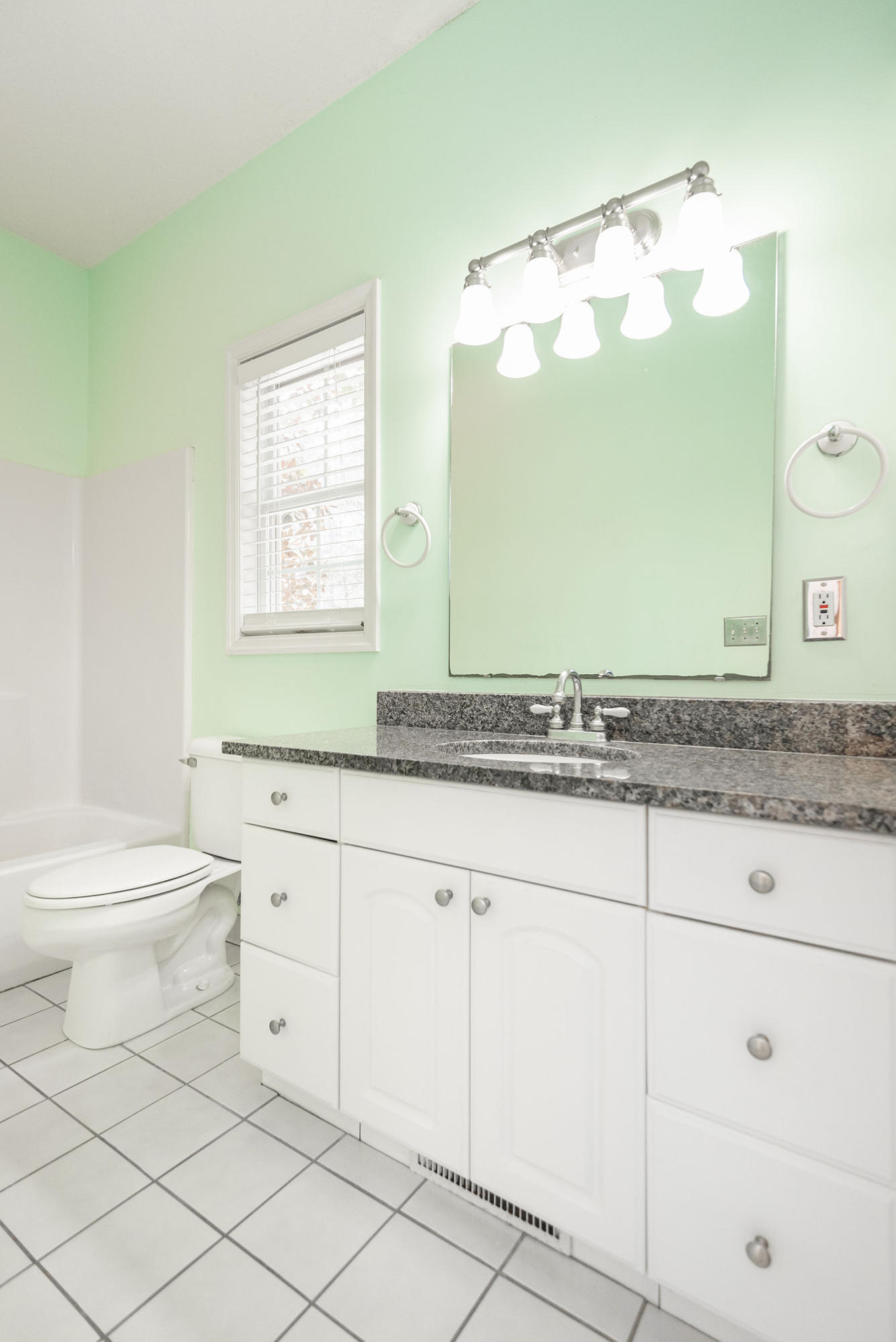 660 West Butternut Road Summerville, SC 29483 - Photo 34 of 60 660WestButternutRoad-KeenEyeMarketing-34