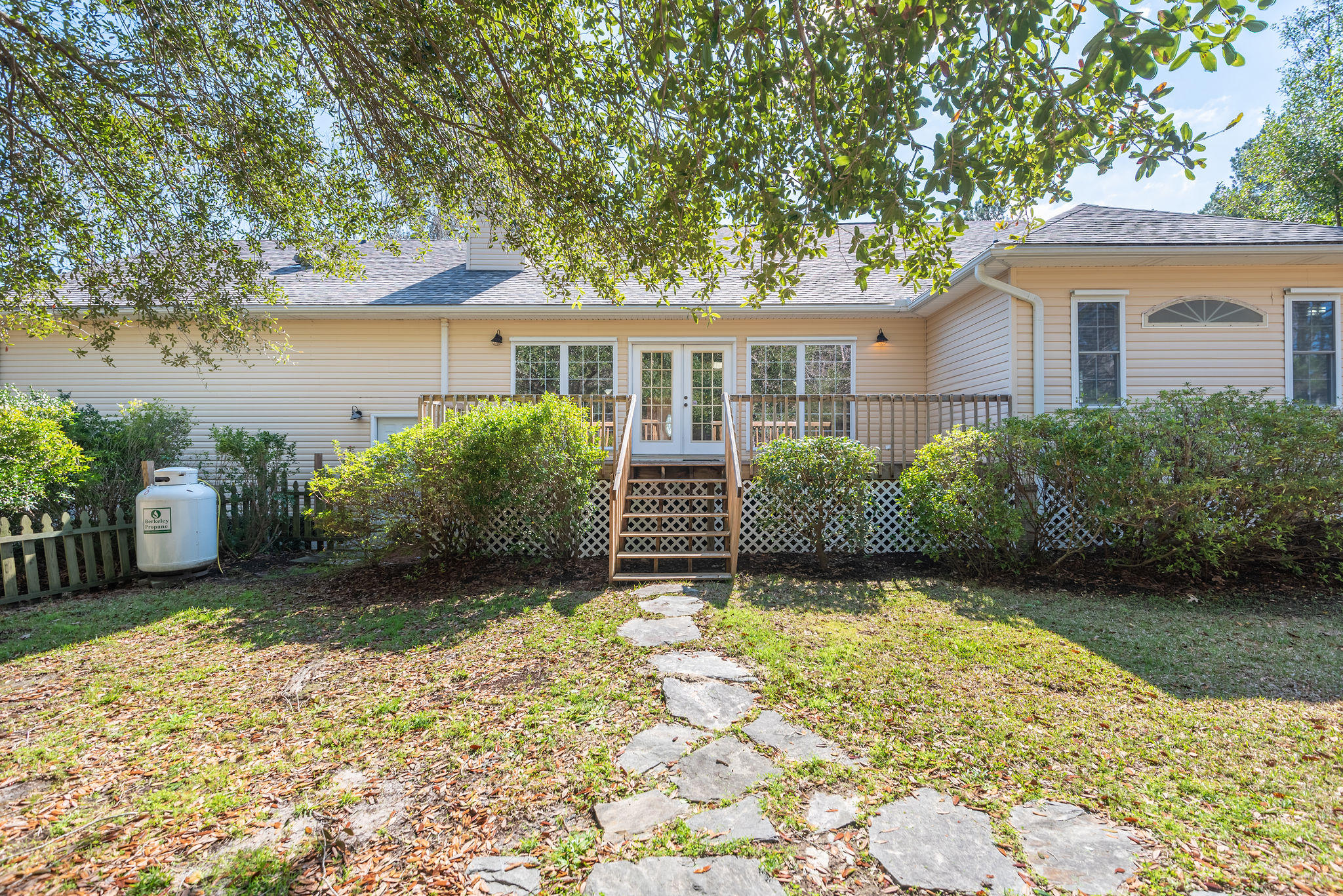 660 West Butternut Road Summerville, SC 29483 - Photo 41 of 60 660WestButternutRoad-KeenEyeMarketing-45