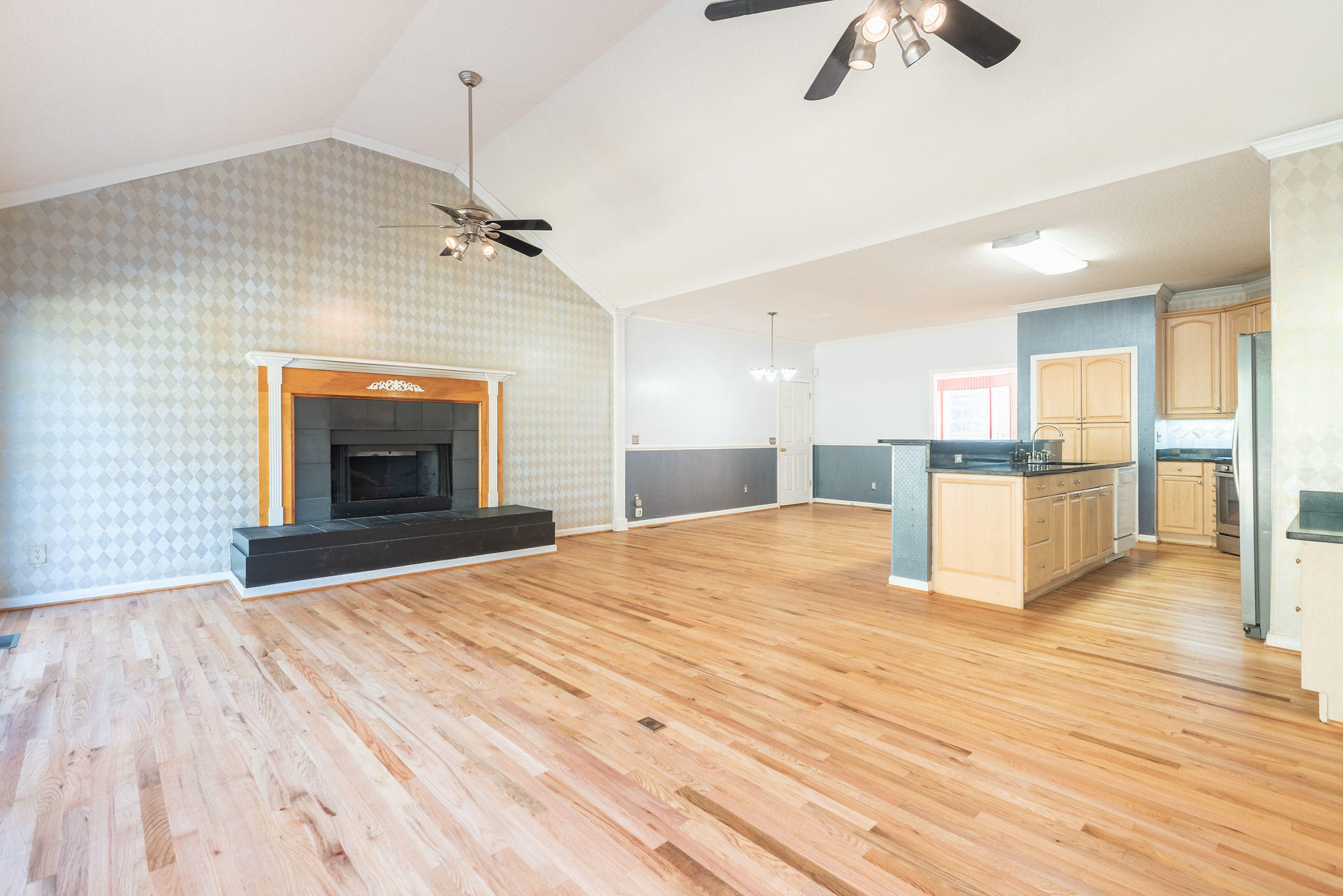 660 West Butternut Road Summerville, SC 29483 - Photo 6 of 60 660WestButternutRoad-KeenEyeMarketing-14