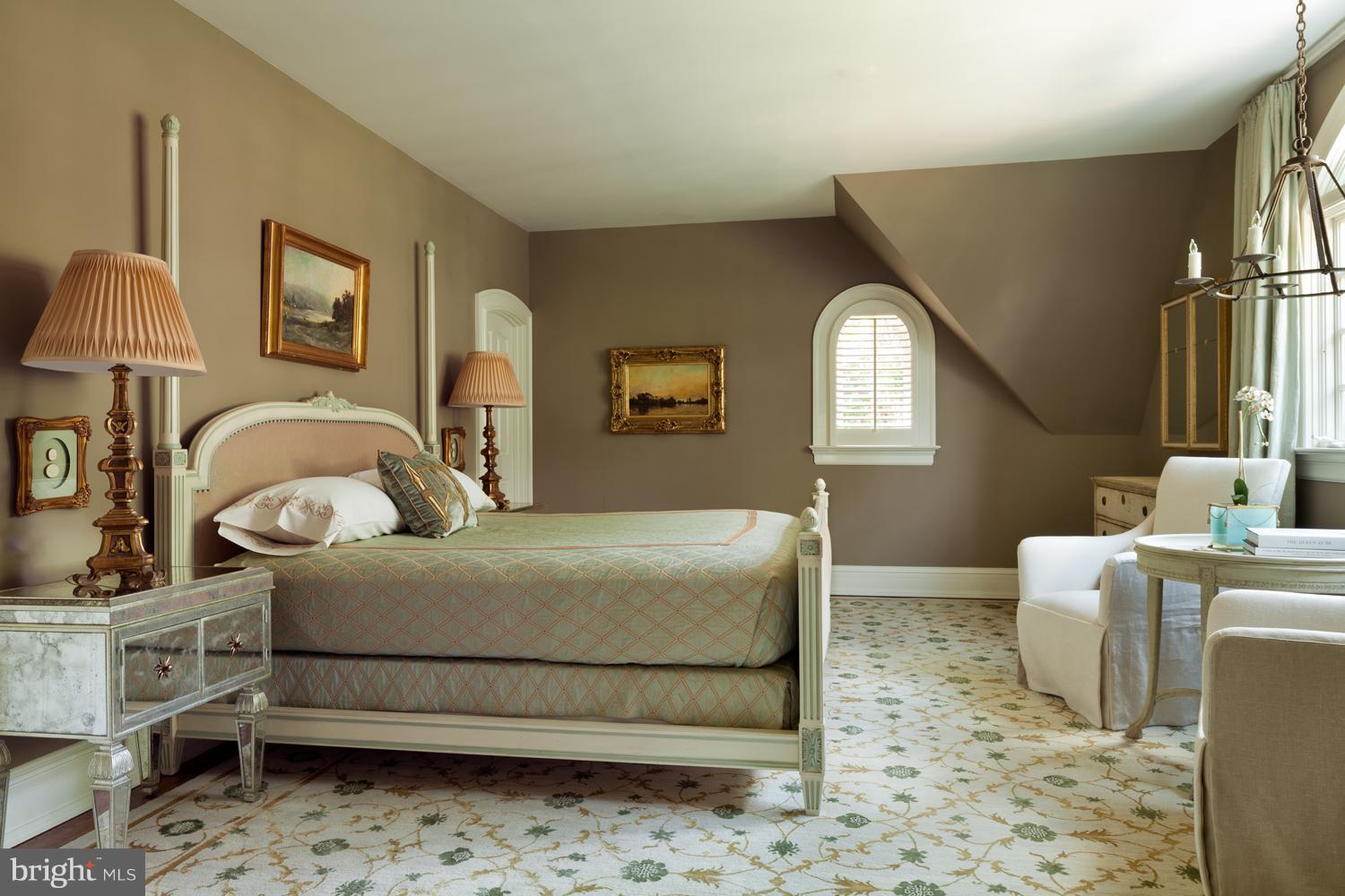 1138 Langley Lane McLean, VA 22101 - Photo 15 of 23 Bedroom Suite Four with Walk-in Closet