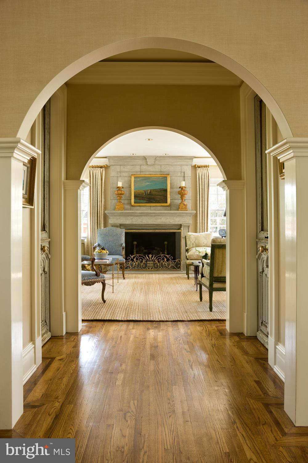 1138 Langley Lane McLean, VA 22101 - Photo 3 of 23 Enchanting Living Room