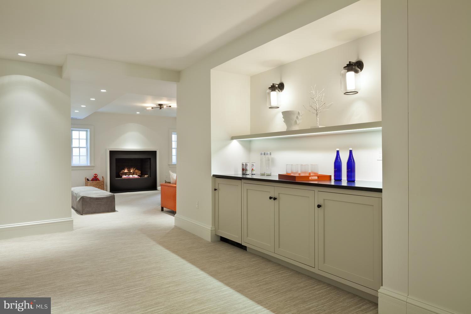 1138 Langley Lane McLean, VA 22101 - Photo 21 of 23 Private Exterior Access to the Fifth Bedroom Suite