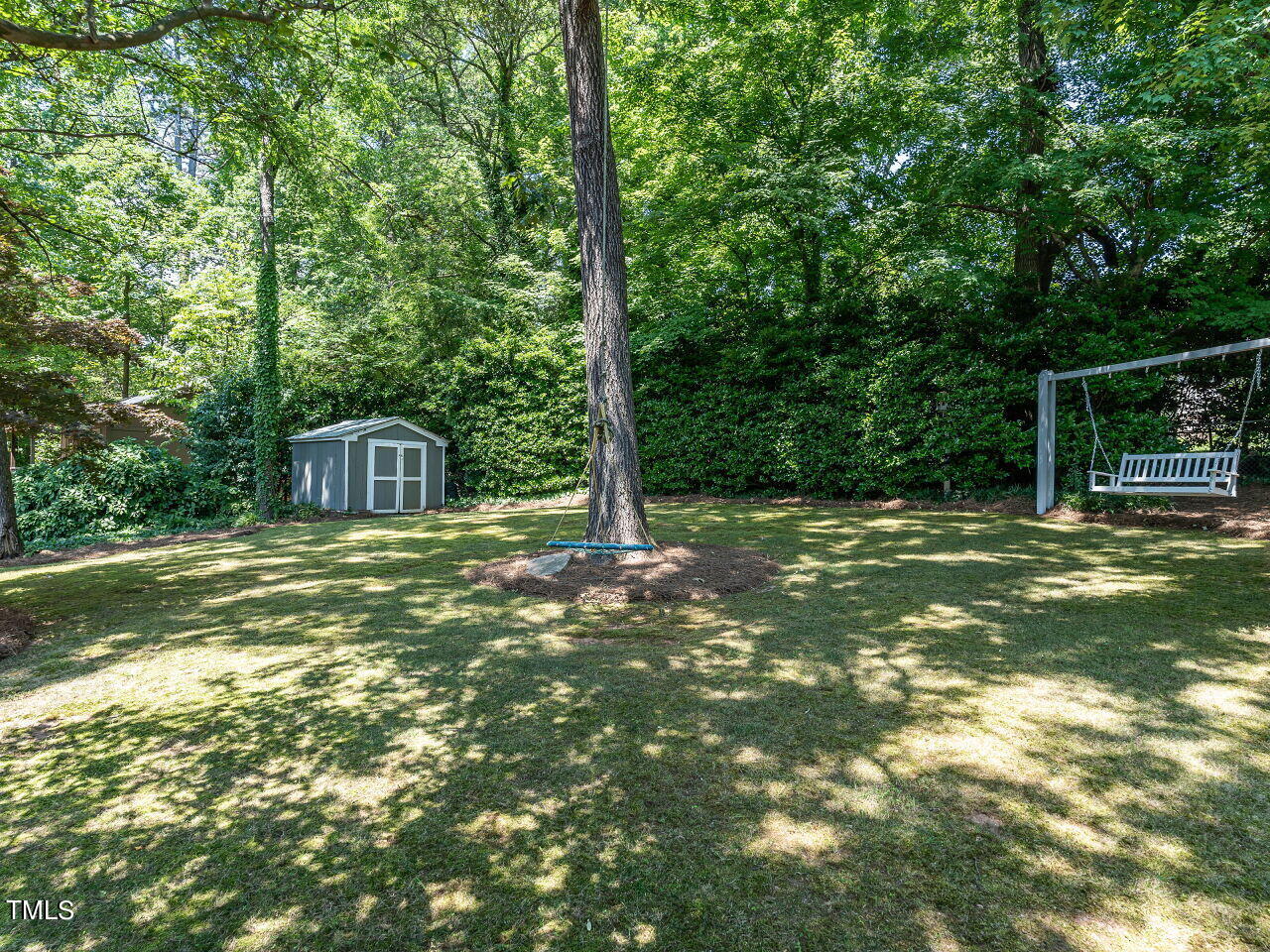 900 Davidson Street Raleigh, NC 27609 - Photo 32 of 36 036-1280x960-backyard