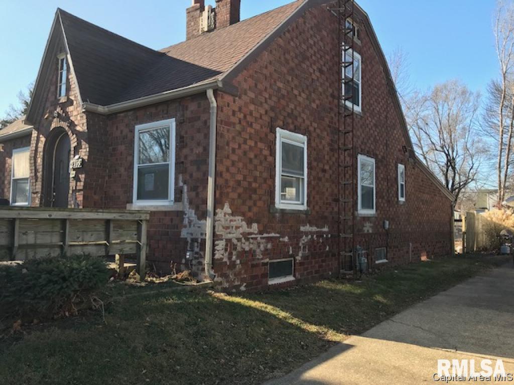2359 South 6th Street Springfield, IL 62703 - Photo 1 of 12