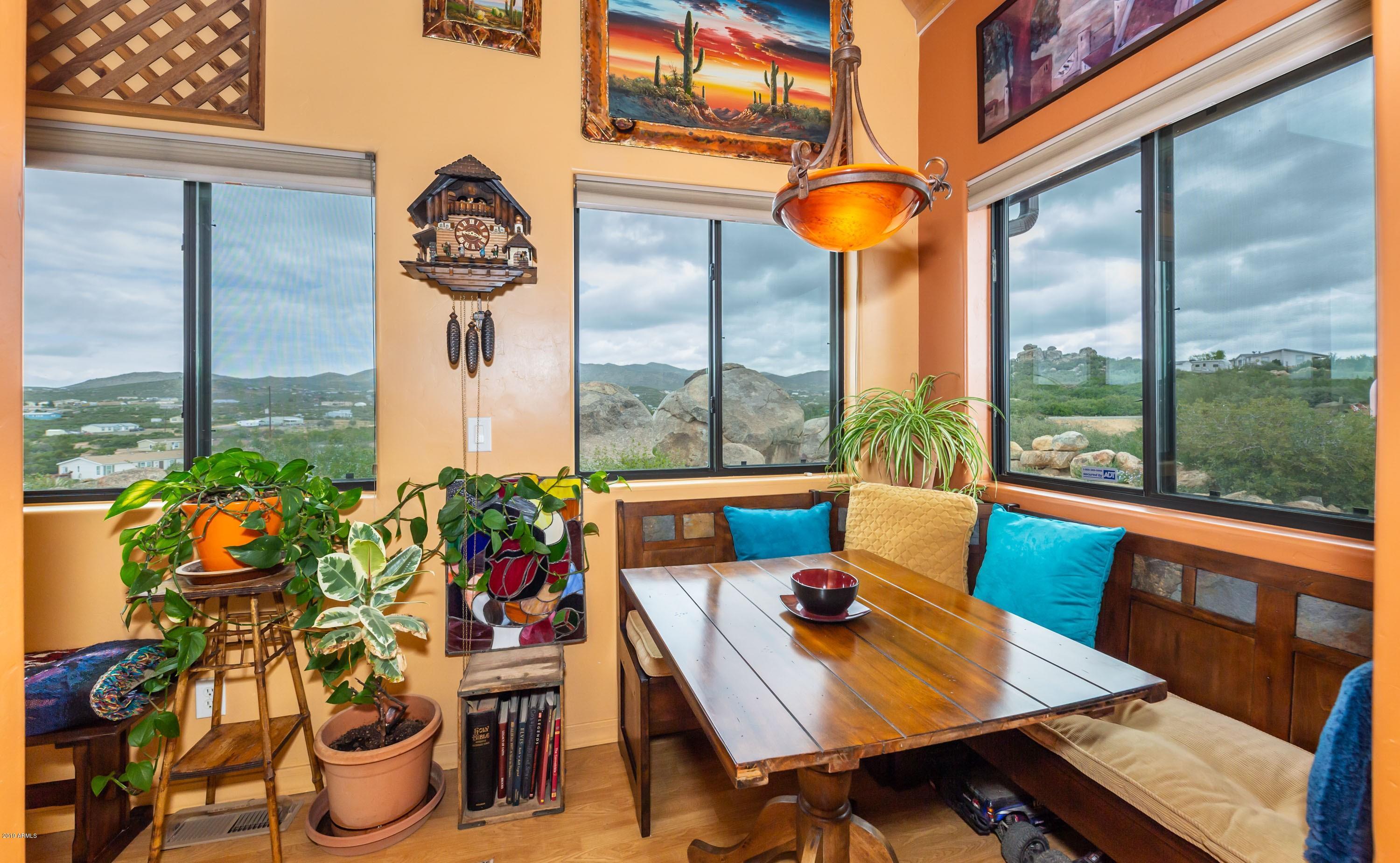 625 North Ambassador Road Dewey, AZ 86327 - Photo 6 of 18 006_Dining Area