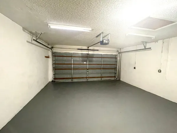 $3,200 | 8265 White Rock Circle, Boynton Beach, FL 33436