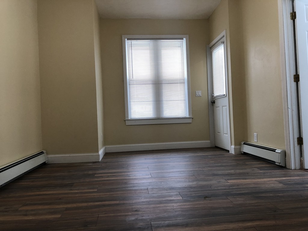 280-282 Walnut Street Springfield, MA 01105 - Photo 8 of 30