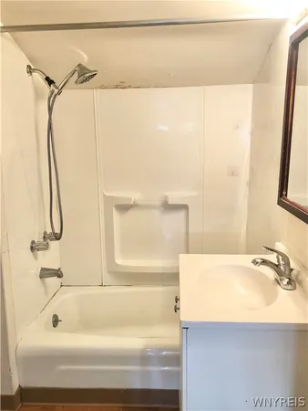 $1,350 | 83 Norwood Avenue, Buffalo, NY 14222