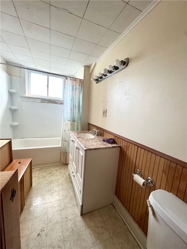2003-2005 State Hwy Mount Mount Vision, NY 13810 - Photo 31 of 50 2nd Floor Full Bath 2005 St Hwy 205