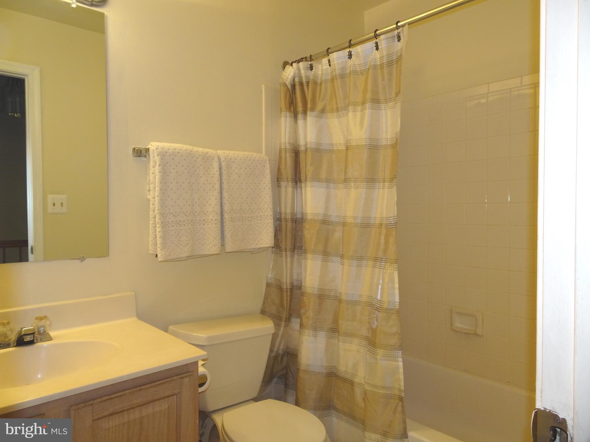11240 Watermill Lane Silver Spring, MD 20902 - Photo 13 of 19 Hall Bath