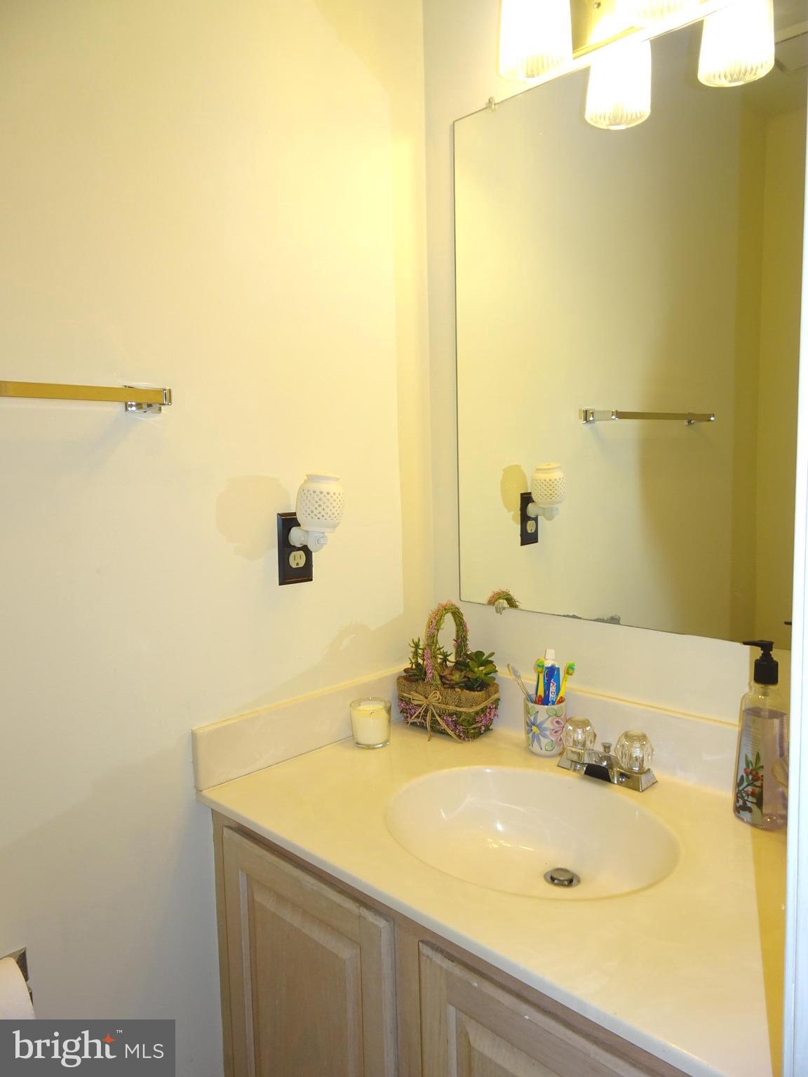 11240 Watermill Lane Silver Spring, MD 20902 - Photo 7 of 19 Powder Room