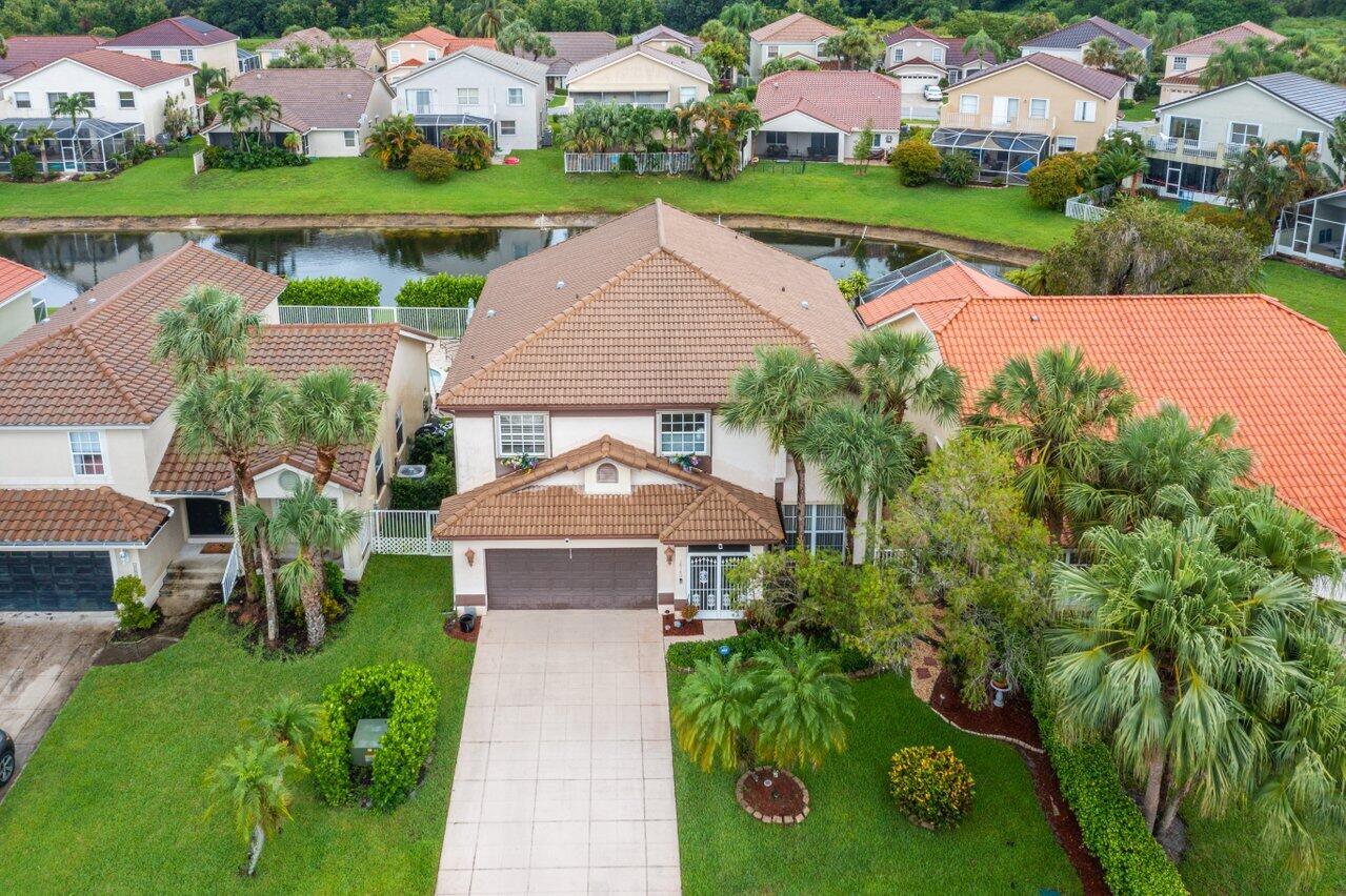 036-18140BlueLakeWay-BocaRaton-FL-33498-