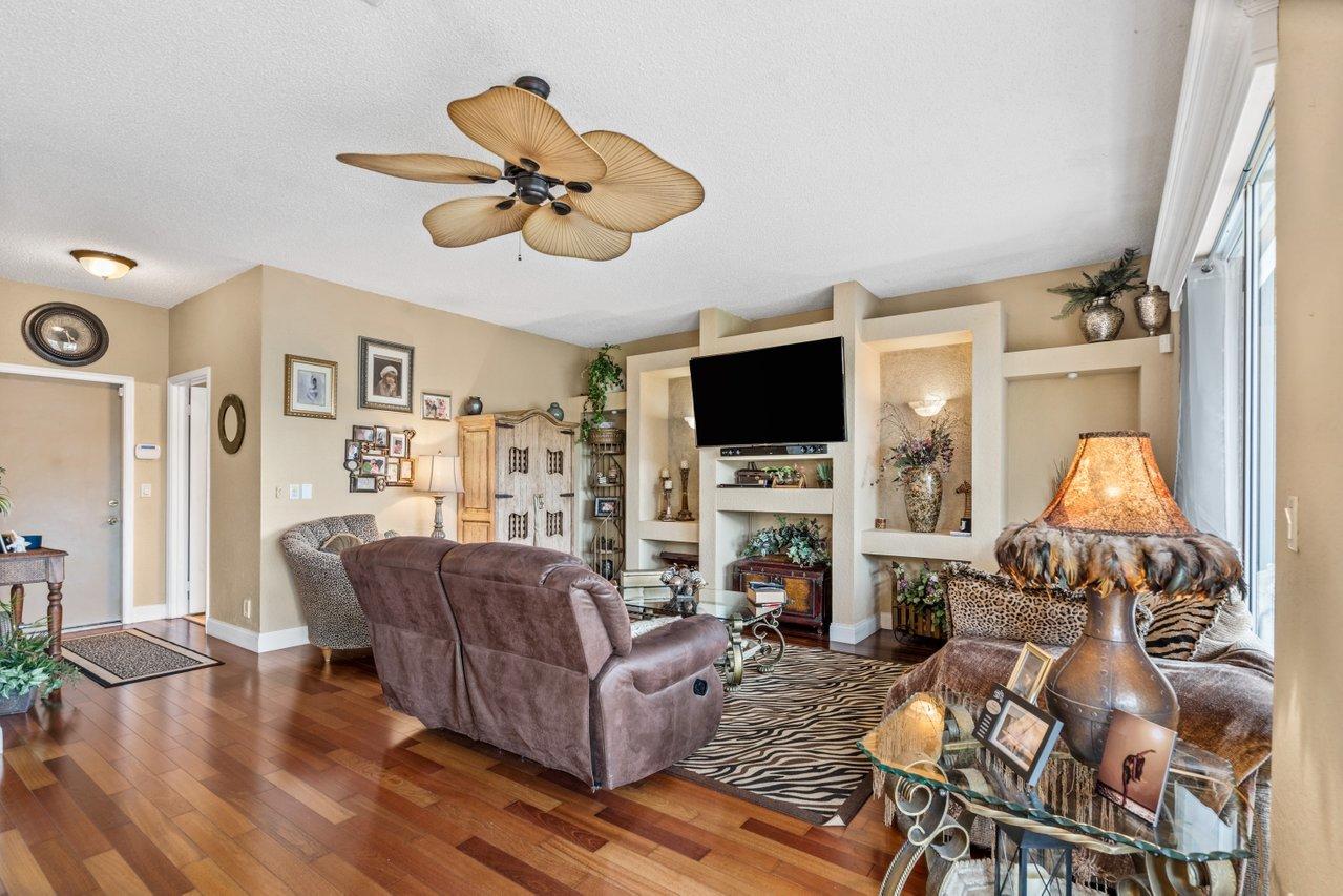 18140 Blue Lake Way Boca Raton, FL 33498 - Photo 15 of 43 025-18140BlueLakeWay-BocaRaton-FL-33498-