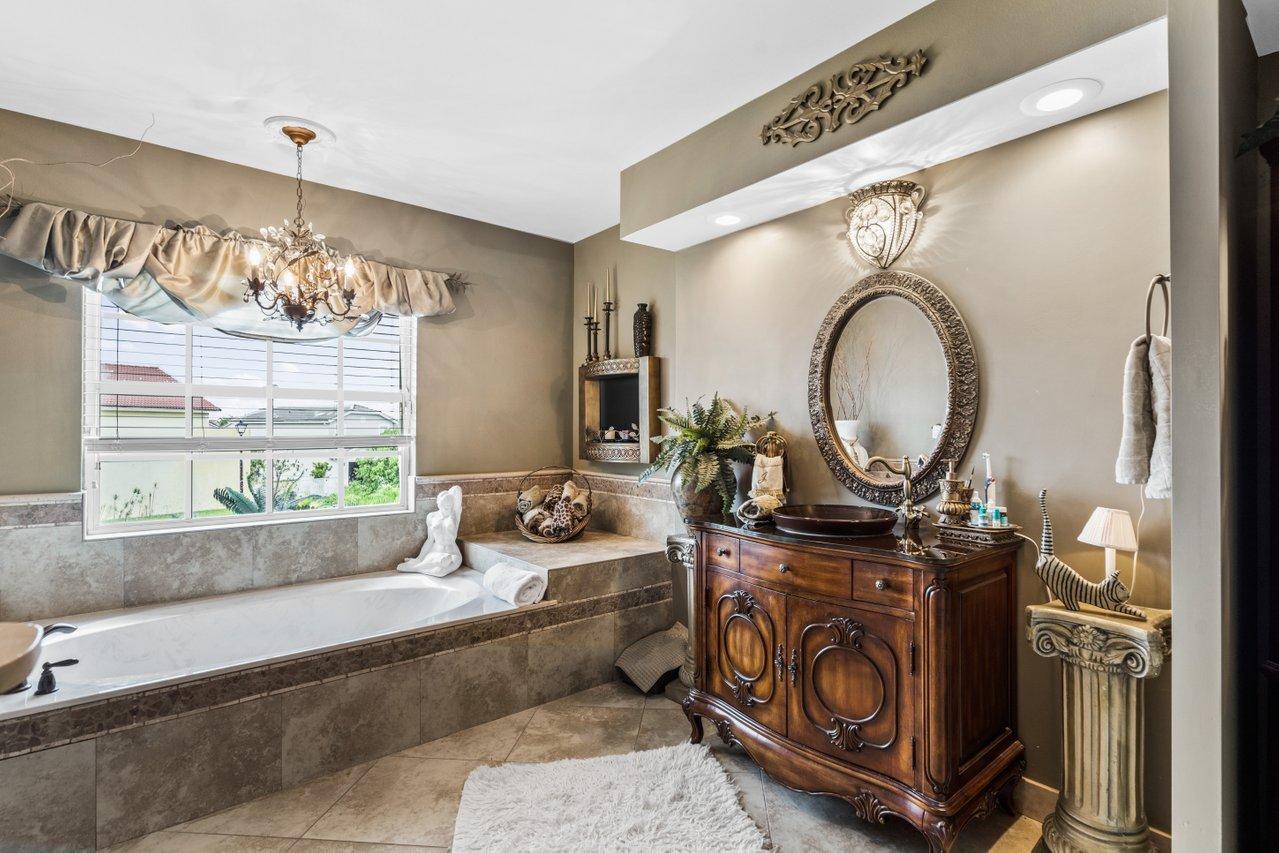 18140 Blue Lake Way Boca Raton, FL 33498 - Photo 21 of 43 014-18140BlueLakeWay-BocaRaton-FL-33498-