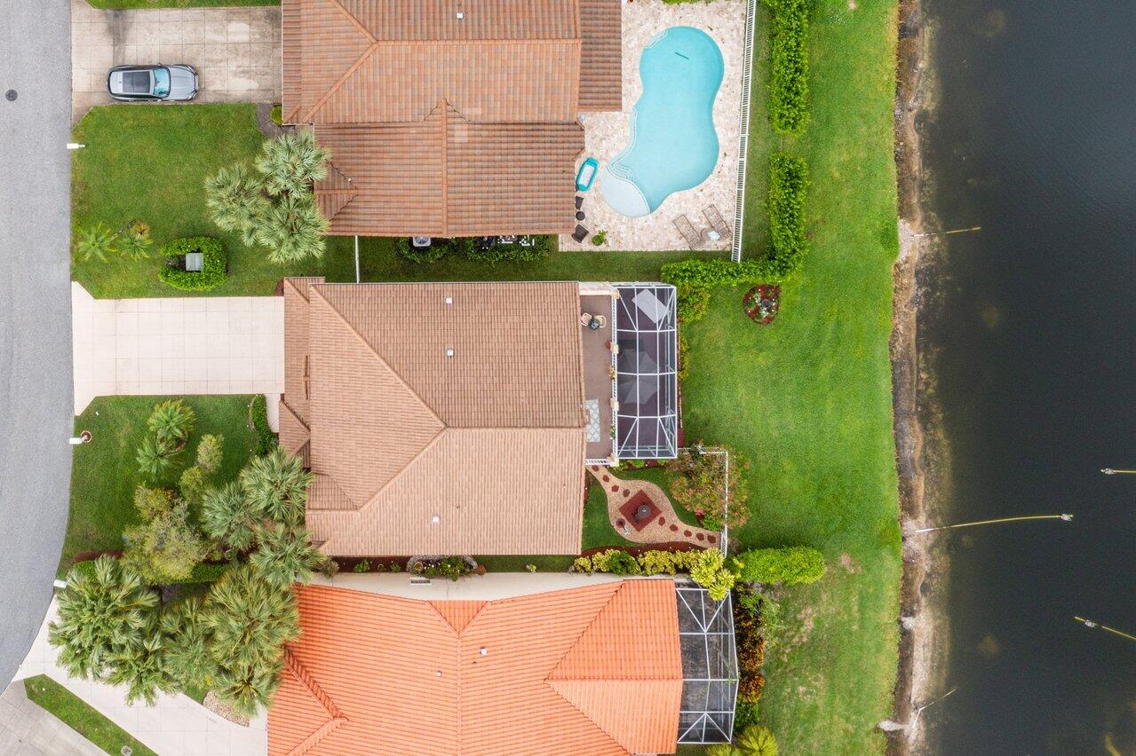 18140 Blue Lake Way Boca Raton, FL 33498 - Photo 29 of 43 037-18140BlueLakeWay-BocaRaton-FL-33498-