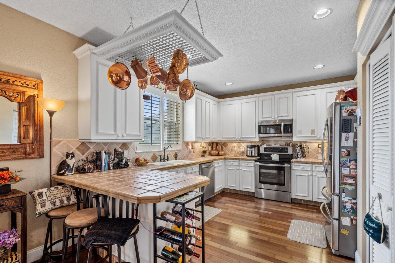 18140 Blue Lake Way Boca Raton, FL 33498 - Photo 8 of 43 020-18140BlueLakeWay-BocaRaton-FL-33498-