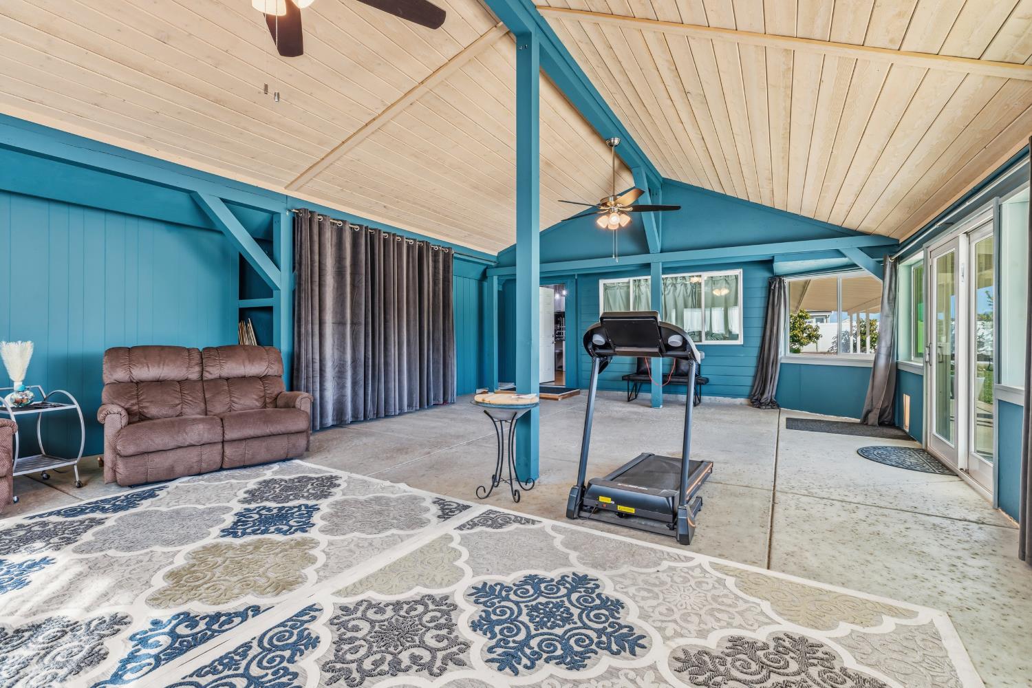 598 East Southland Road Manteca, CA 95336 - Photo 36 of 54