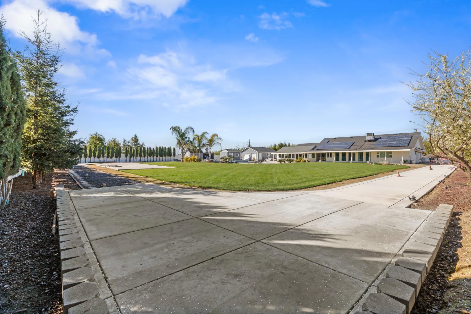 598 East Southland Road Manteca, CA 95336 - Photo 41 of 54