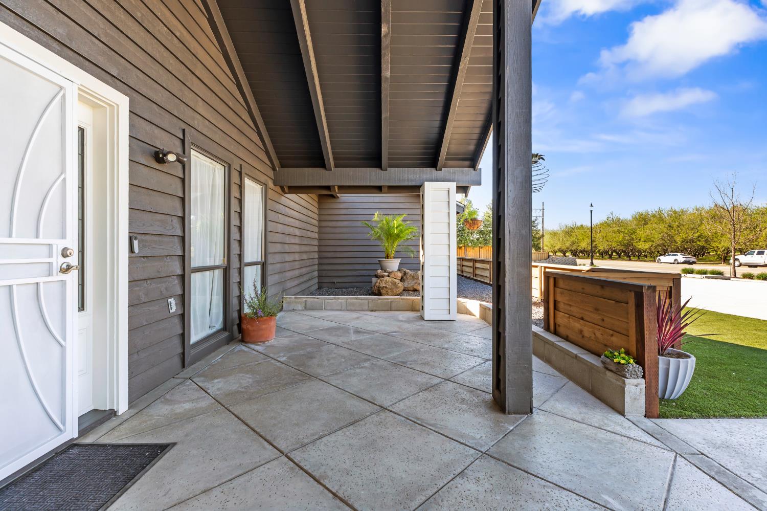 598 East Southland Road Manteca, CA 95336 - Photo 9 of 54