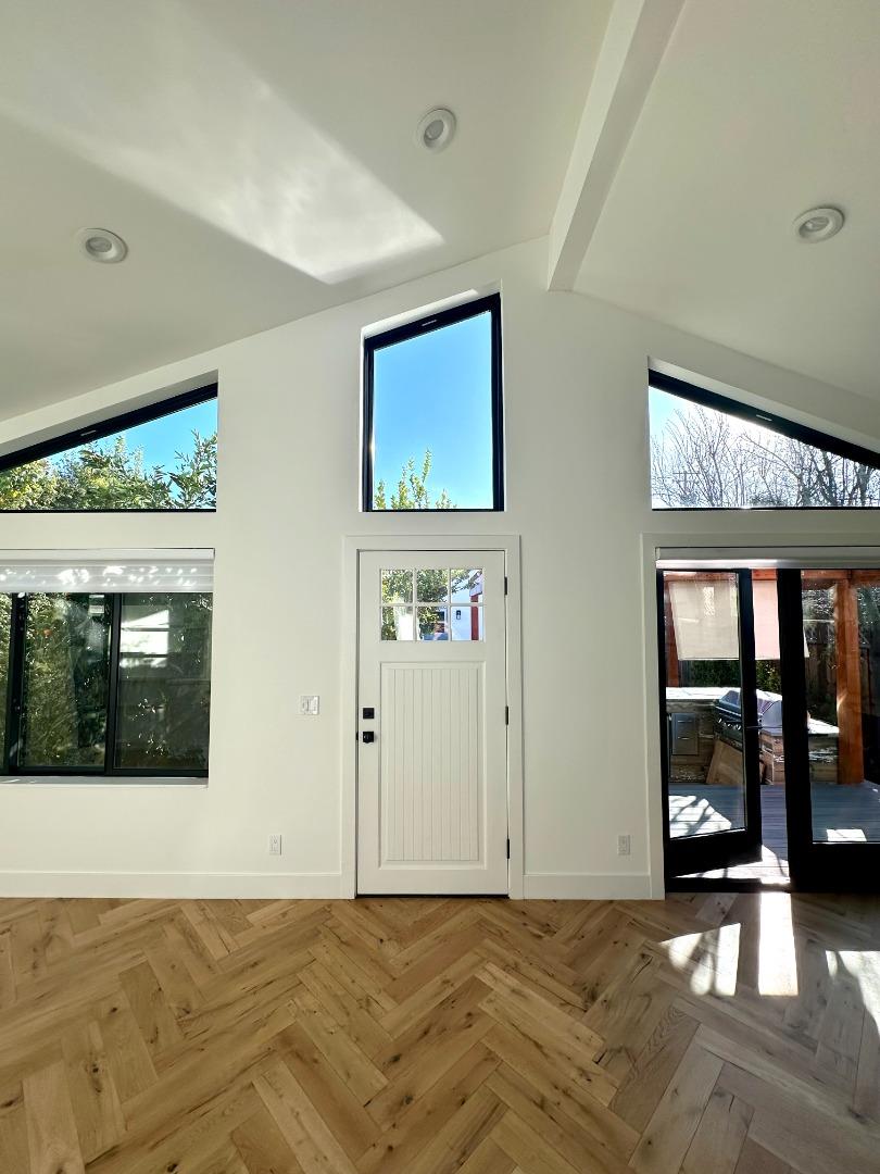 1092 Washington Street Mountain View, CA 94043 - Photo 7 of 32 a view of a room with a large window