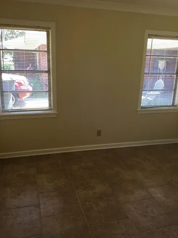 $2,400 | 217 Bruce Avenue, Shreveport, LA 71105