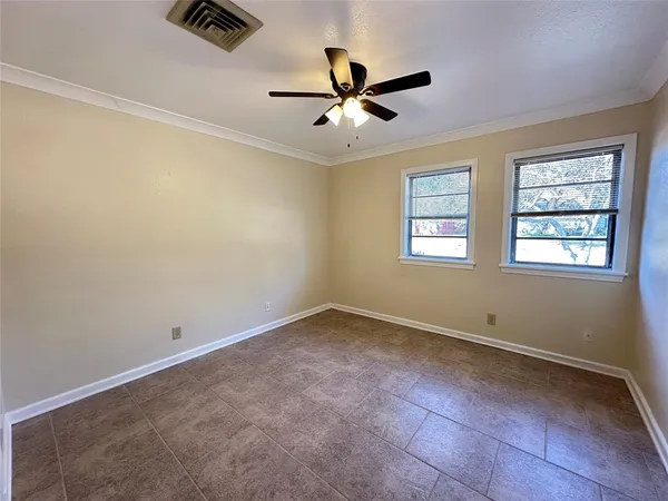 $2,400 | 217 Bruce Avenue, Shreveport, LA 71105