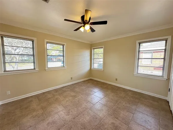 $2,400 | 217 Bruce Avenue, Shreveport, LA 71105