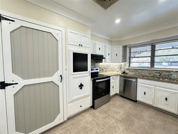 $2,400 | 217 Bruce Avenue, Shreveport, LA 71105