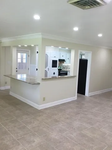 $2,400 | 217 Bruce Avenue, Shreveport, LA 71105