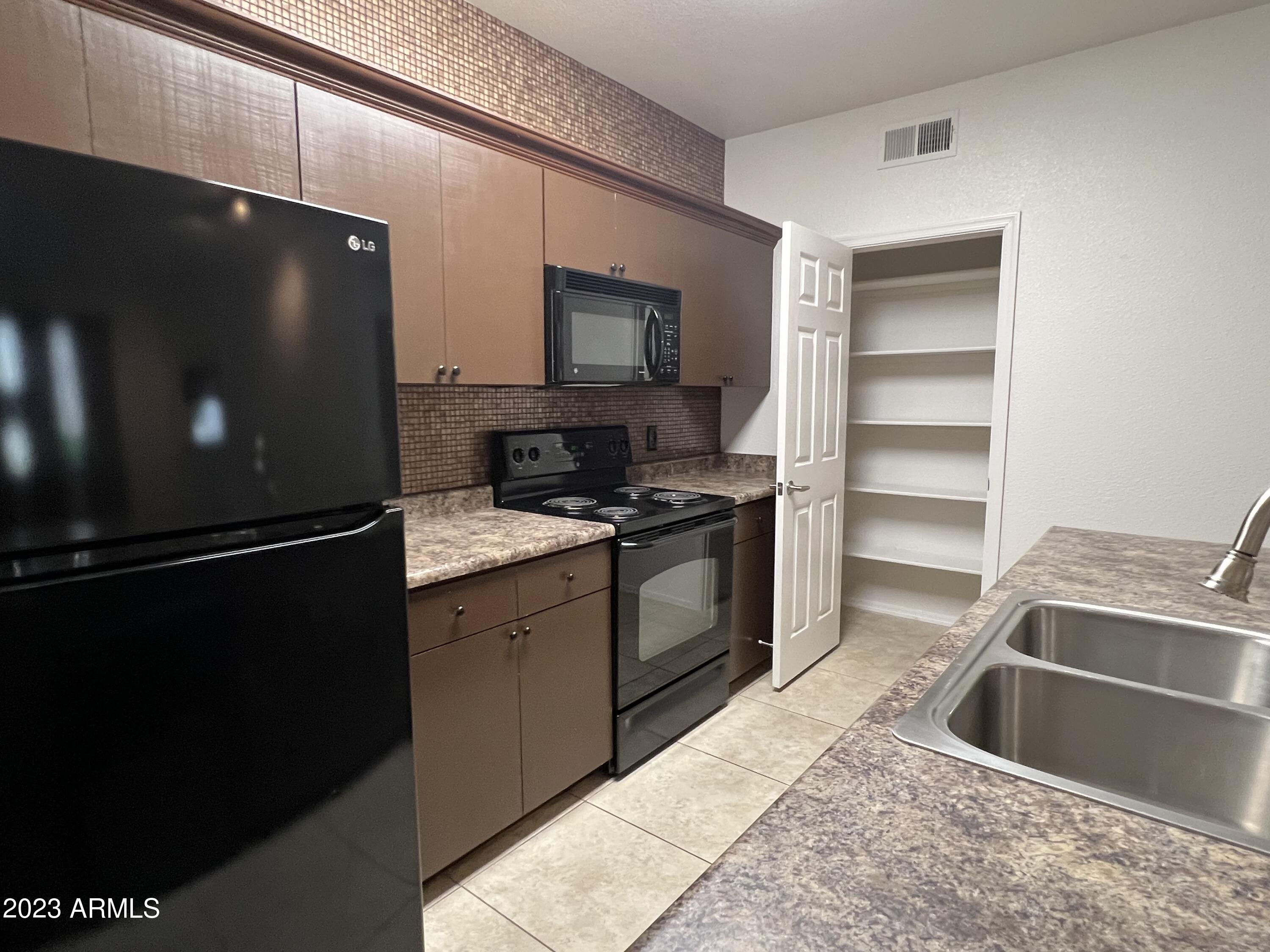18416 North Cave Creek Road, Unit 1059 Phoenix, AZ 85032 - Photo 13 of 45 Nice Pantry
