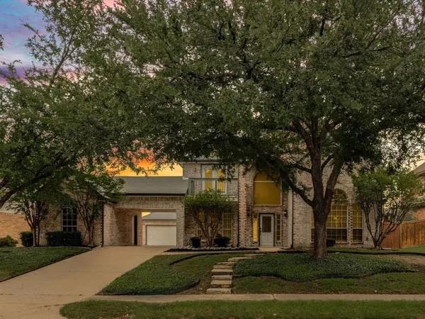 $680,000 | 736 Sunkist Lane, Plano, TX 75025