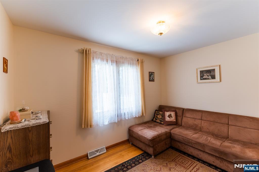 64 Howard Street Lodi, NJ 07644 - Photo 7 of 19