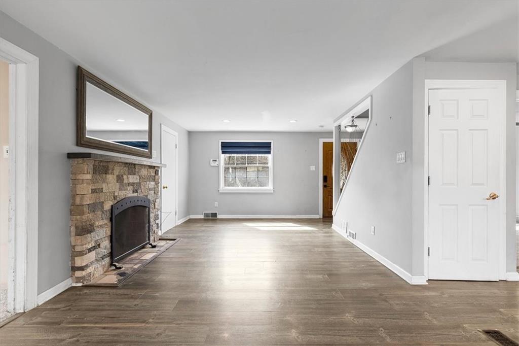 4125 Gibsonia Road Gibsonia, PA 15044 - Photo 4 of 49 Gallery Image 4