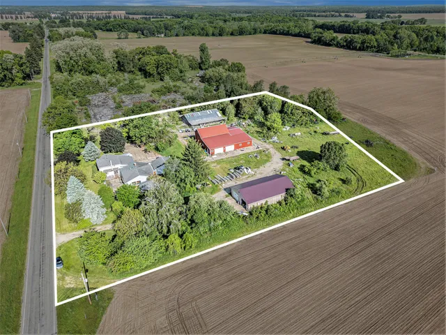 $300,000 | 19146 Fairchild Road, Constantine, MI 49042